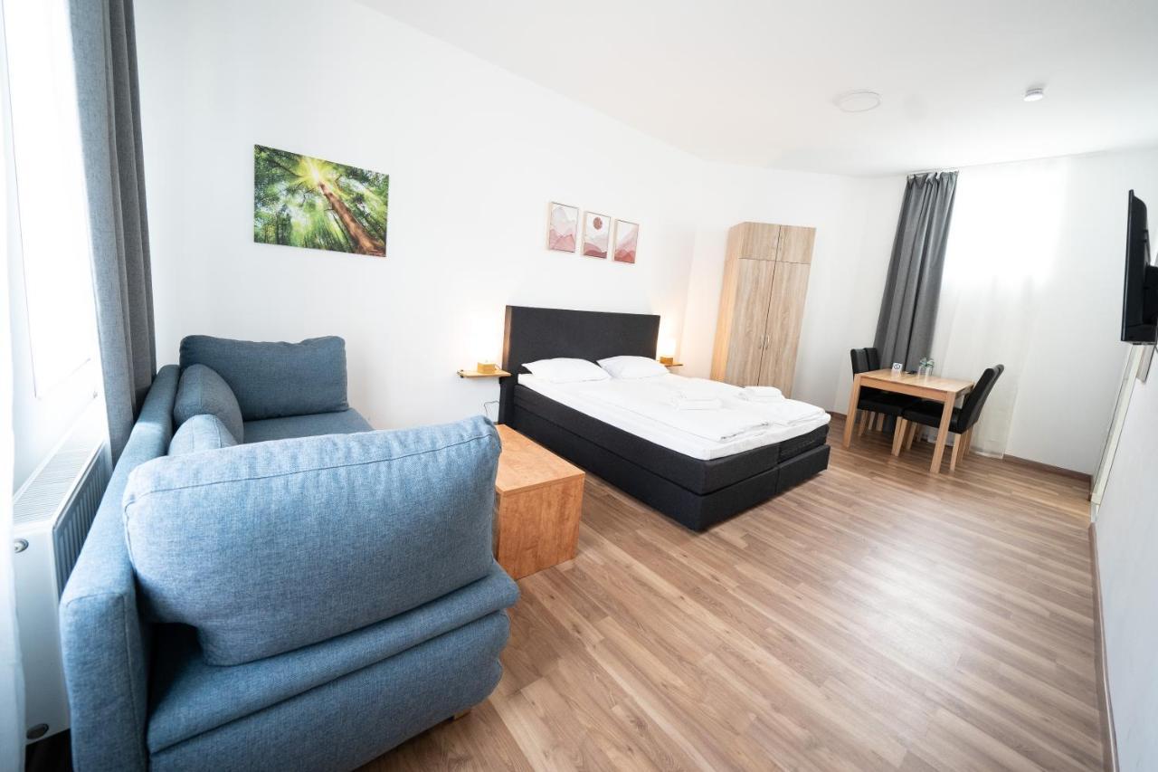 Hotel Zur Alten Stadtkellerei 라이프치히 외부 사진 A typical studio apartment