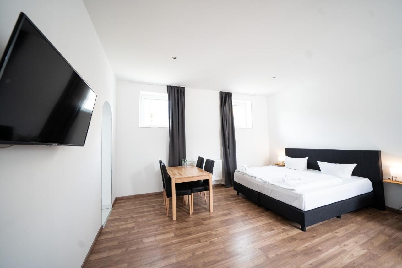 Hotel Zur Alten Stadtkellerei 라이프치히 외부 사진 A typical room at the hotel