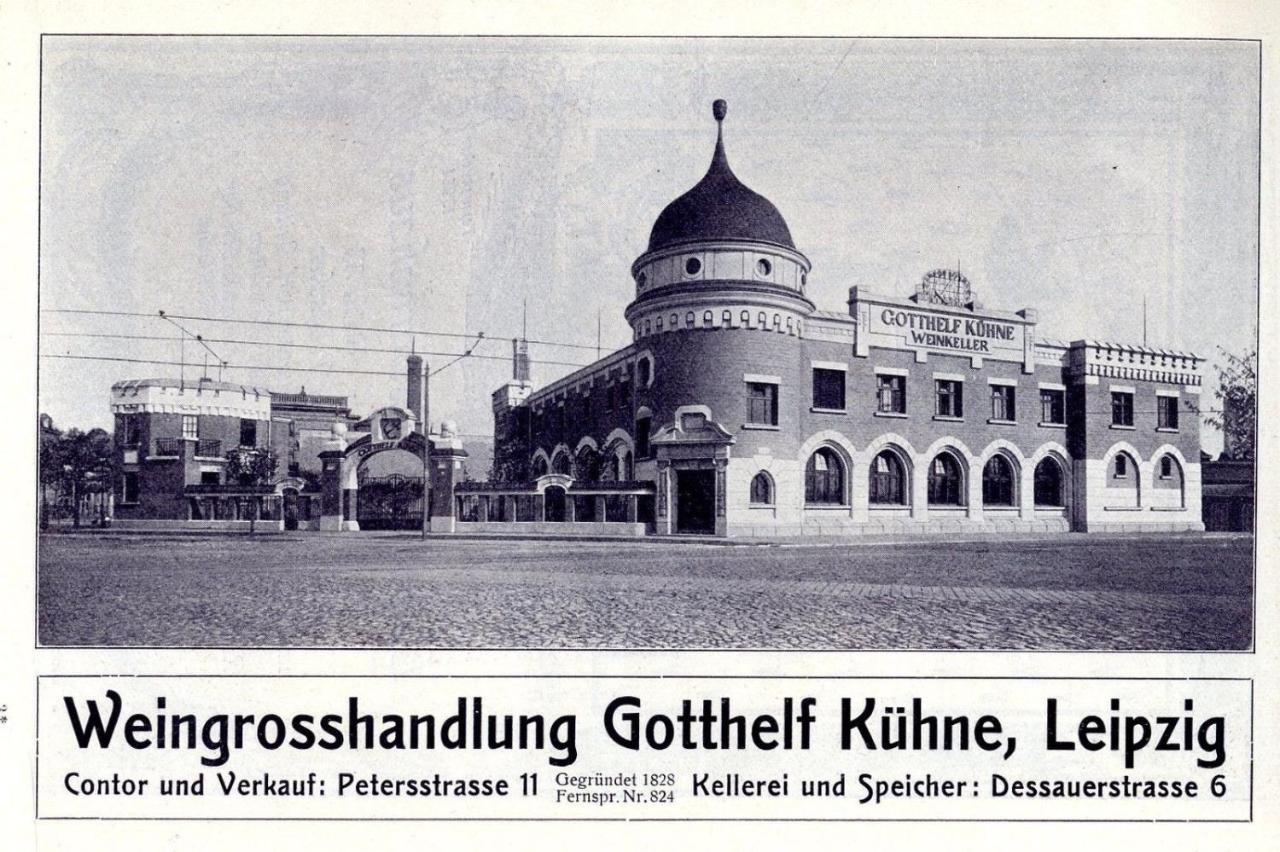 Hotel Zur Alten Stadtkellerei 라이프치히 외부 사진 Gottlieb Kühn's Leipzig warehouse, 1924